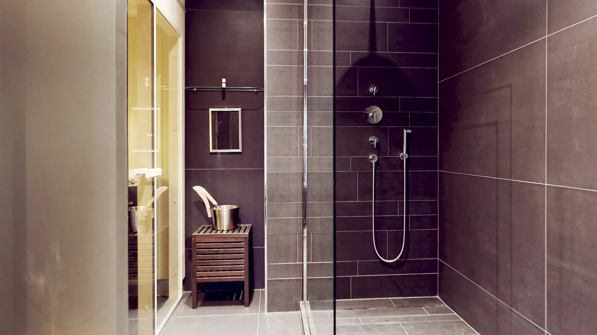 Secret Suites Brussels Apartment